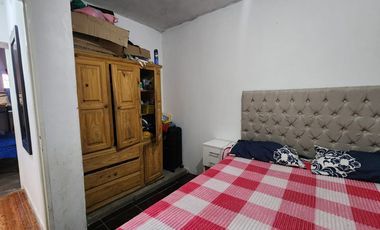 VENTA. CASA 2 DE DORMITORIOS. CHIMBAS