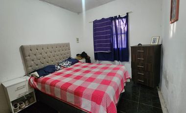 VENTA. CASA 2 DE DORMITORIOS. CHIMBAS