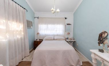 Casa en Villa Calefornia de 3 dormitorios, pileta
