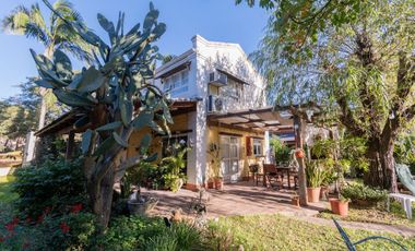 Casa en Villa Calefornia de 3 dormitorios, pileta