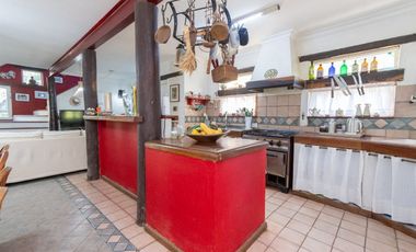 Casa en Villa Calefornia de 3 dormitorios, pileta