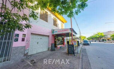 LOCALES COMERCIALES + DEPARTAMENTO EN VENTA