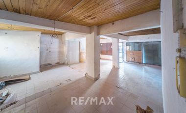 LOCALES COMERCIALES + DEPARTAMENTO EN VENTA