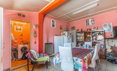 LOCAL COMERCIAL + CASA DOS DORMITORIOS  EN VENTA