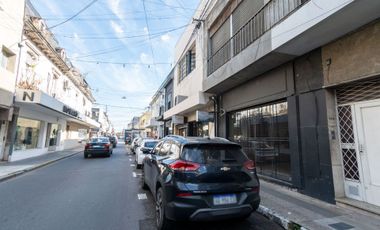 VENTA– LOCAL COMERCIAL EN PLENO CENTRO DE SANTA FE