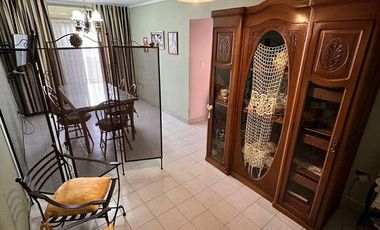 VENTA DEPARTAMENTO 3 DORMITORIOS CON COCHERA.