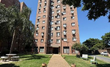 VENTA DEPARTAMENTO 3 DORMITORIOS CON COCHERA.