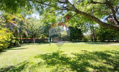 Casa con jardín en venta en Villa California