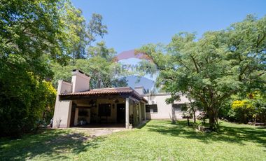 Casa con jardín en venta en Villa California