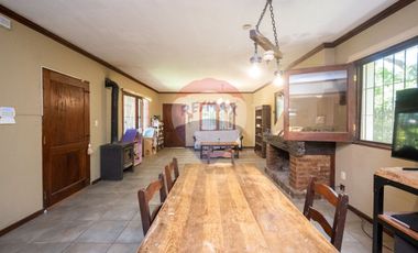 Casa con jardín en venta en Villa California