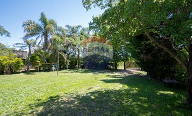 Casa con jardín en venta en Villa California
