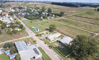 VENTA COMERCIAL AMPLIO GALPÓN EN TANDIL