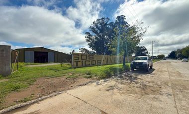 VENTA COMERCIAL AMPLIO GALPÓN EN TANDIL