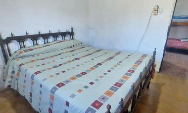 VENTA - Casa de 2 dormitorios, galería parrillero y piscina - Oliveros.