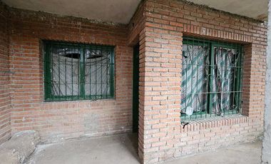 VENTA CASA A TERMINAR - B° SARGENTO CABRAL