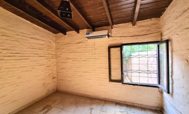 3 CASAS SOBRE TERRENO DE 647 M2. RIVADAVIA SUR