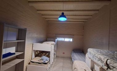 CASA, PISCINA Y QUINCHO EN TERRENO DE 2 HECTAREAS