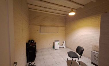 CASA, PISCINA Y QUINCHO EN TERRENO DE 2 HECTAREAS
