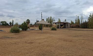 CASA, PISCINA Y QUINCHO EN TERRENO DE 2 HECTAREAS