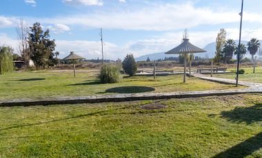 CASA, PISCINA Y QUINCHO EN TERRENO DE 2 HECTAREAS