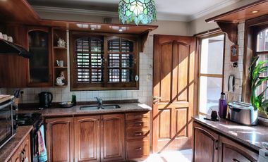CASA DE DOS PLANTAS. ZONA B° NATANIA VI, RIVADAVIA