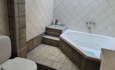 CASA DE DOS PLANTAS. ZONA B° NATANIA VI, RIVADAVIA