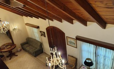CASA DE DOS PLANTAS. ZONA B° NATANIA VI, RIVADAVIA