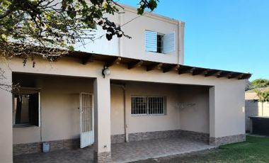CASA MAS 2 DEPTOS.  B° 23 DE OCTUBRE. RIVADAVIA