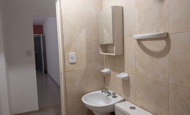 CASA MAS 2 DEPTOS.  B° 23 DE OCTUBRE. RIVADAVIA
