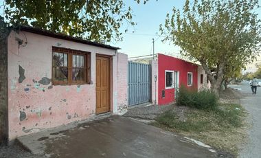 CASA ESQUINA + 2 DPTOS CERCA FACULTAD DE SOCIALES