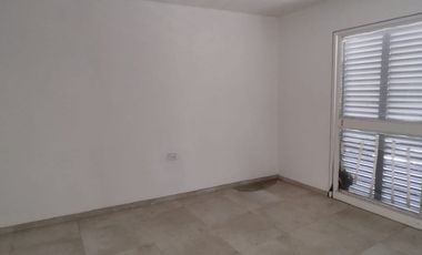 Casa Céntrica. 3 habitaciones. 2 baños. Capital