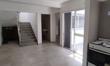 Casa Céntrica. 3 habitaciones. 2 baños. Capital