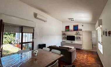 Casa 3 Dorm, 2 Baños, en Capital. Apto Credito.