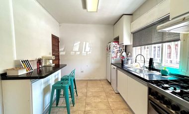 Casa 3 Dorm, 2 Baños, en Capital. Apto Credito.