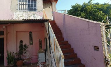 CASA 5 AMB VENTA S. MARTIN  C 2 DPTOS PARA RENTA