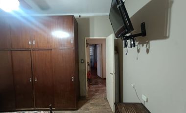 CASA 5 AMB VENTA S. MARTIN  C 2 DPTOS PARA RENTA