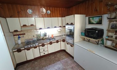 CASA 5 AMB VENTA S. MARTIN  C 2 DPTOS PARA RENTA