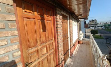 CASA 5 AMB VENTA S. MARTIN  C 2 DPTOS PARA RENTA