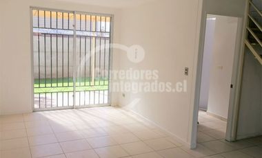 Casa en Arriendo en Calle Camino Real / Cardenal Oviedo