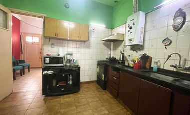 Venta casa 3 ambientes jardín terraza Ramos Mejía