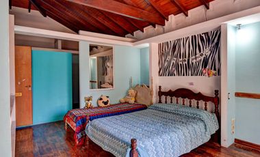 Venta casa 6 ambientes Don Torcuato parque pileta