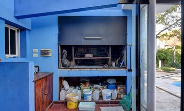 Venta casa 6 ambientes Don Torcuato parque pileta