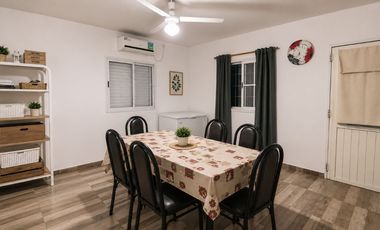Alquiler Casa 1 Dormitorio con Patio y Pileta