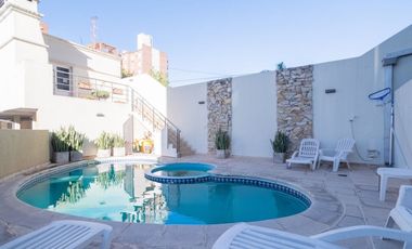 VENTA DPTO 2 DORM Y 2 BAÑOS B°CONSTITUYENTES