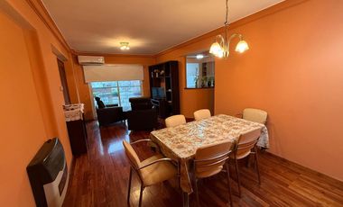 VENTA DPTO 2 DORM Y 2 BAÑOS B°CONSTITUYENTES