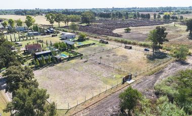 CASA C/PILETA, SIN EXPENSAS LA CONSTANCIA LIBERTAD