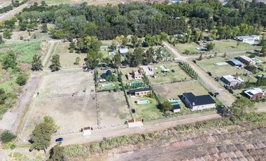 CASA C/PILETA, SIN EXPENSAS LA CONSTANCIA LIBERTAD
