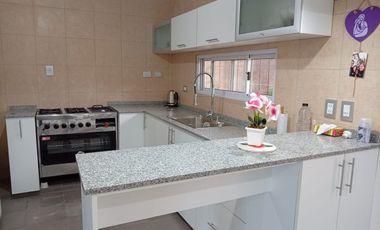 Casa Nueva en esquina Praderas 3