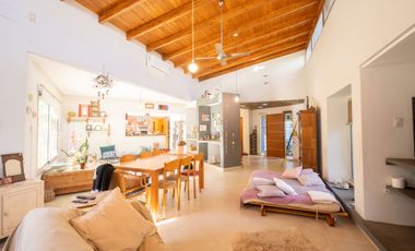 Importante casa en Villa California