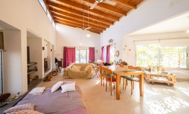 Importante casa en Villa California